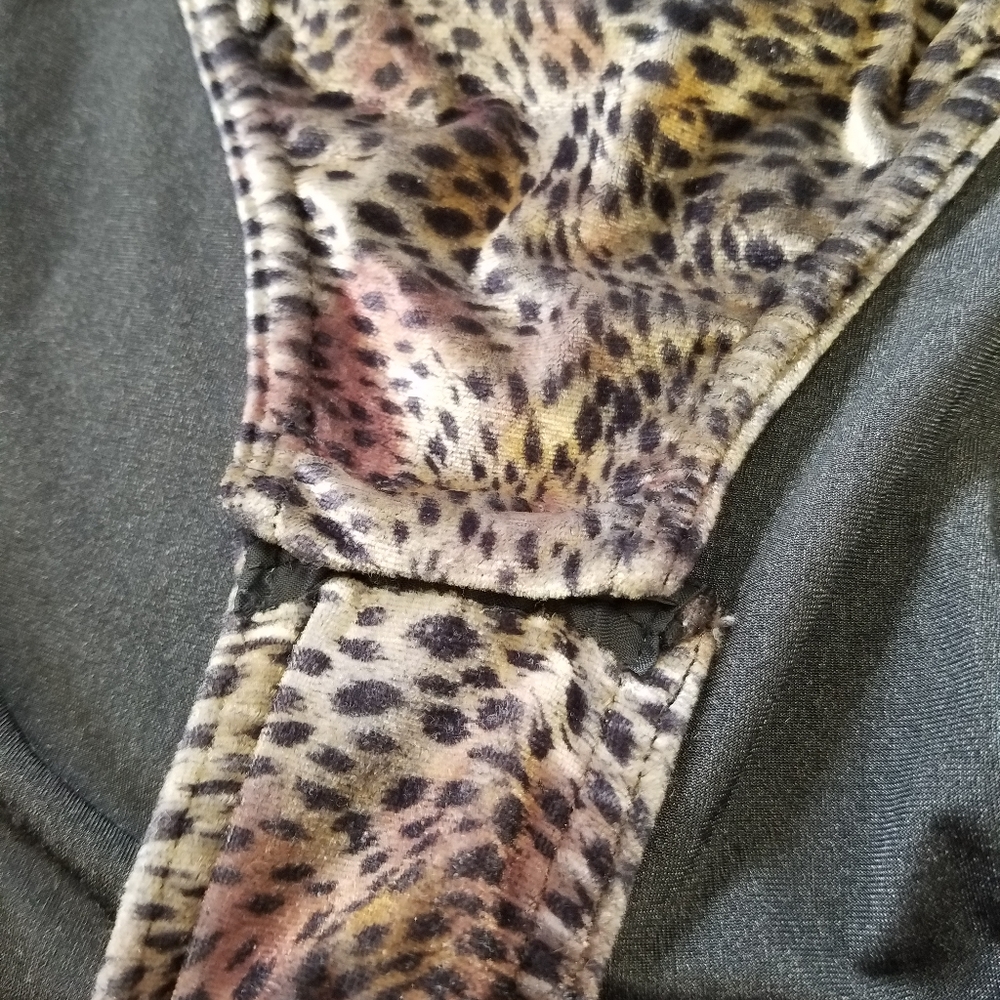 Velvet Cheetah Bodysuit - Picture 4 of 8